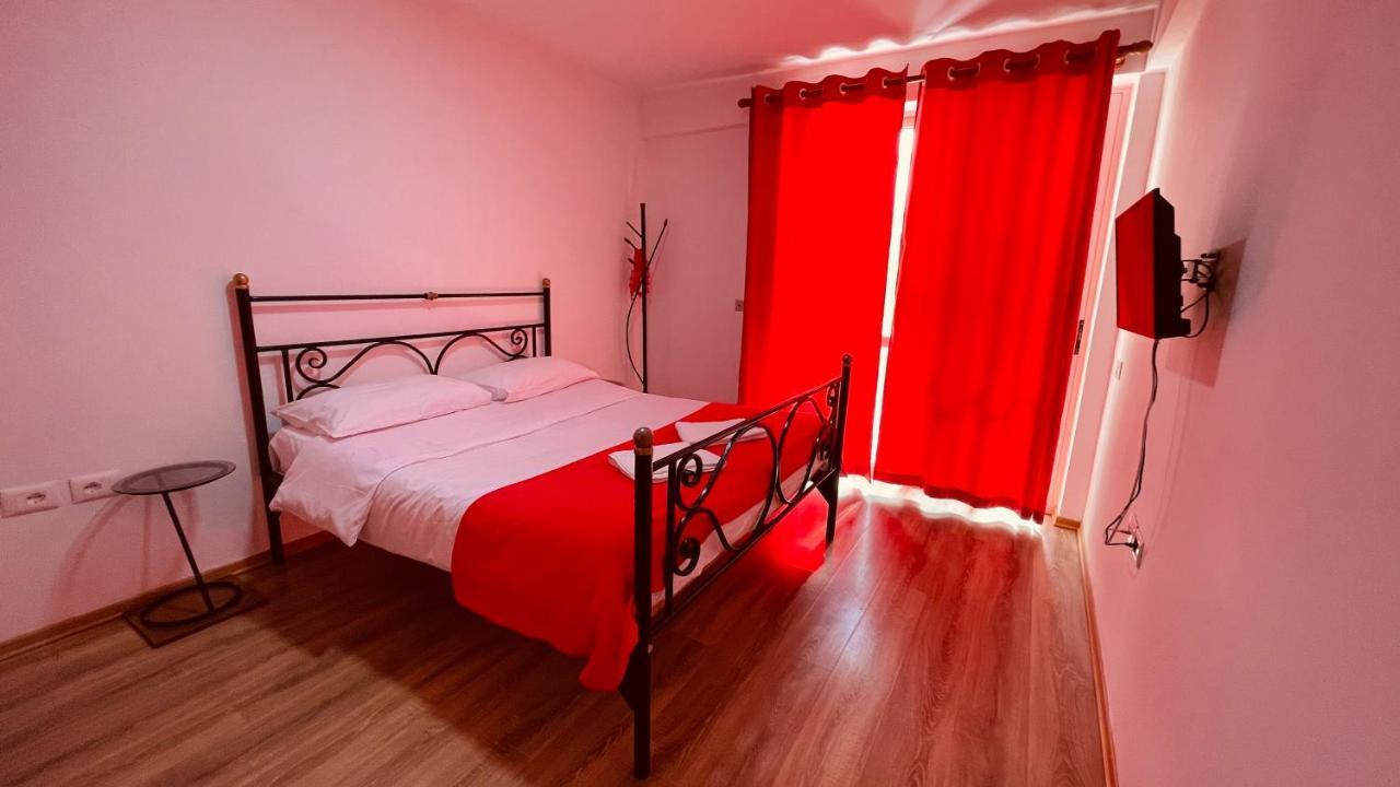 Hotel Drinos Tirana Exterior foto