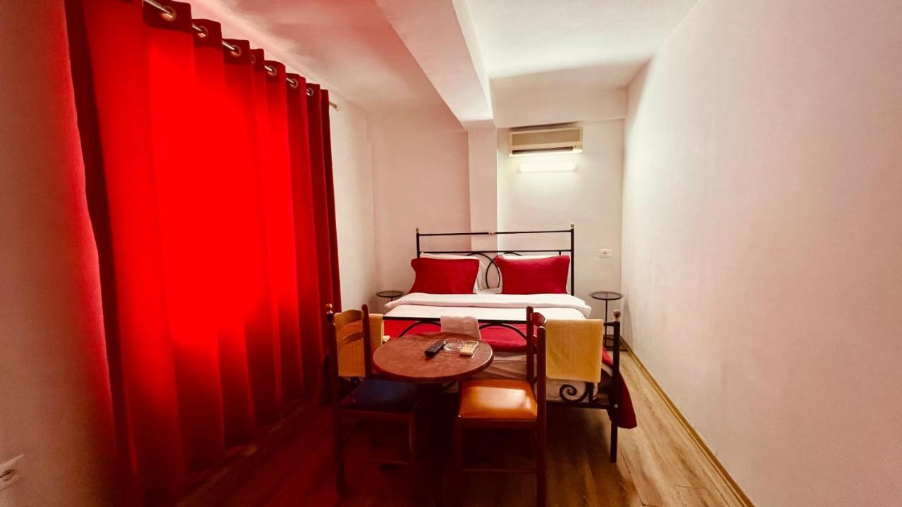 Hotel Drinos Tirana Exterior foto